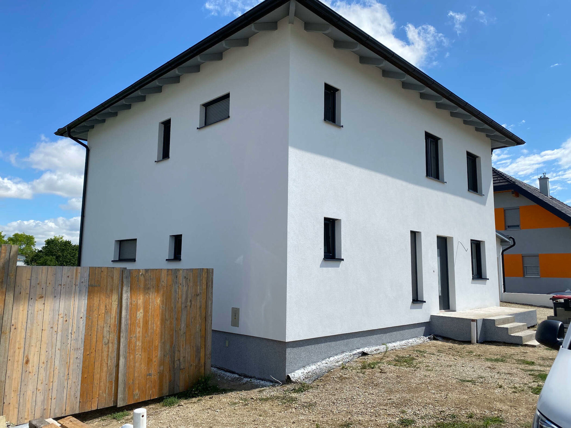 0f67ff00-3b8a-43c4-9436-1b4977076c66